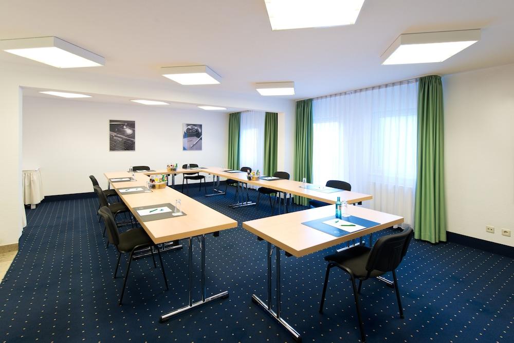 Achat Hotel Darmstadt Griesheim Грисхайм Экстерьер фото
