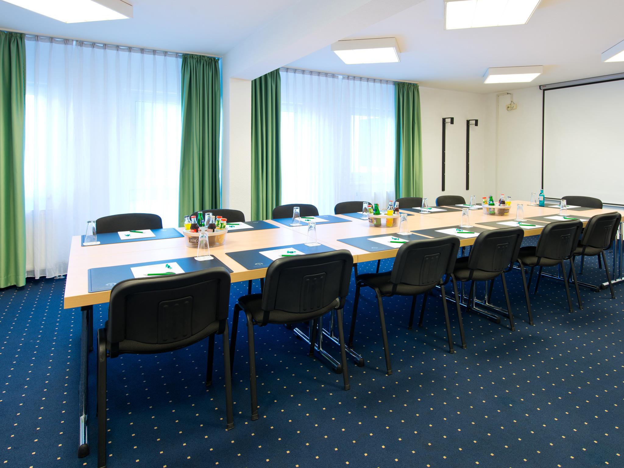 Achat Hotel Darmstadt Griesheim Грисхайм Экстерьер фото