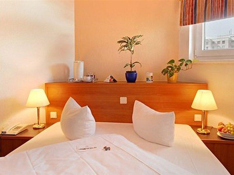 Achat Hotel Darmstadt Griesheim Грисхайм Экстерьер фото
